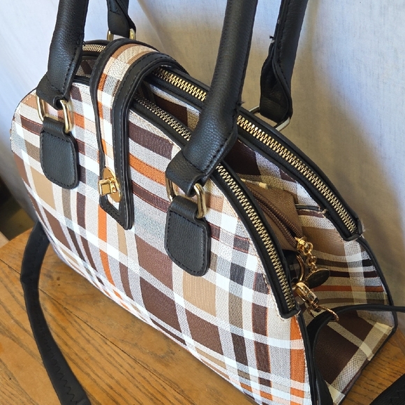 Stylish Plaid Handbag - Black, Brown, and Orange - Picture 4 of 12